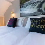 Nook By Maison Parfaite - Luxury With Hot Tub Aysgarth