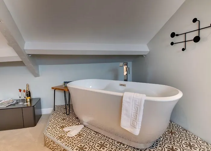 Nook By Maison Parfaite - Luxury With Hot Tub Aysgarth